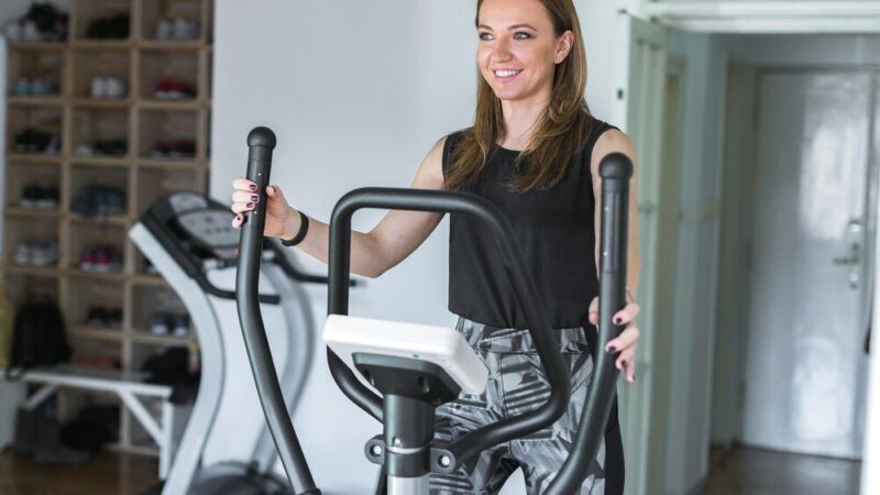 Ćwiczenia na orbitreku – efektywny trening cardio w domu